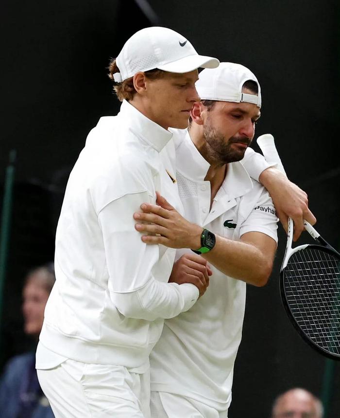 迪米悲情退赛夜，组委会决策遭全网炮轰，辛纳被质疑炸伤冷血无情