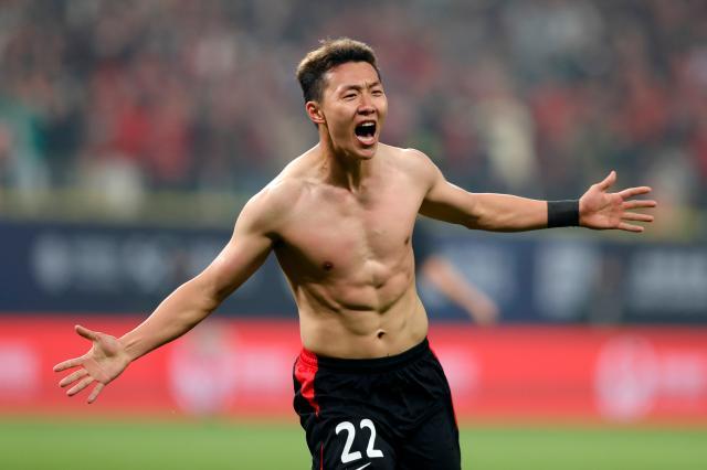 中国乐鱼体育-成都大换血后冲劲十足 6新援惊艳韦少带来新变化